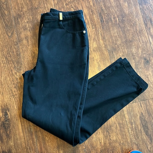 St. John sport straight leg jeans - Picture 2 of 6